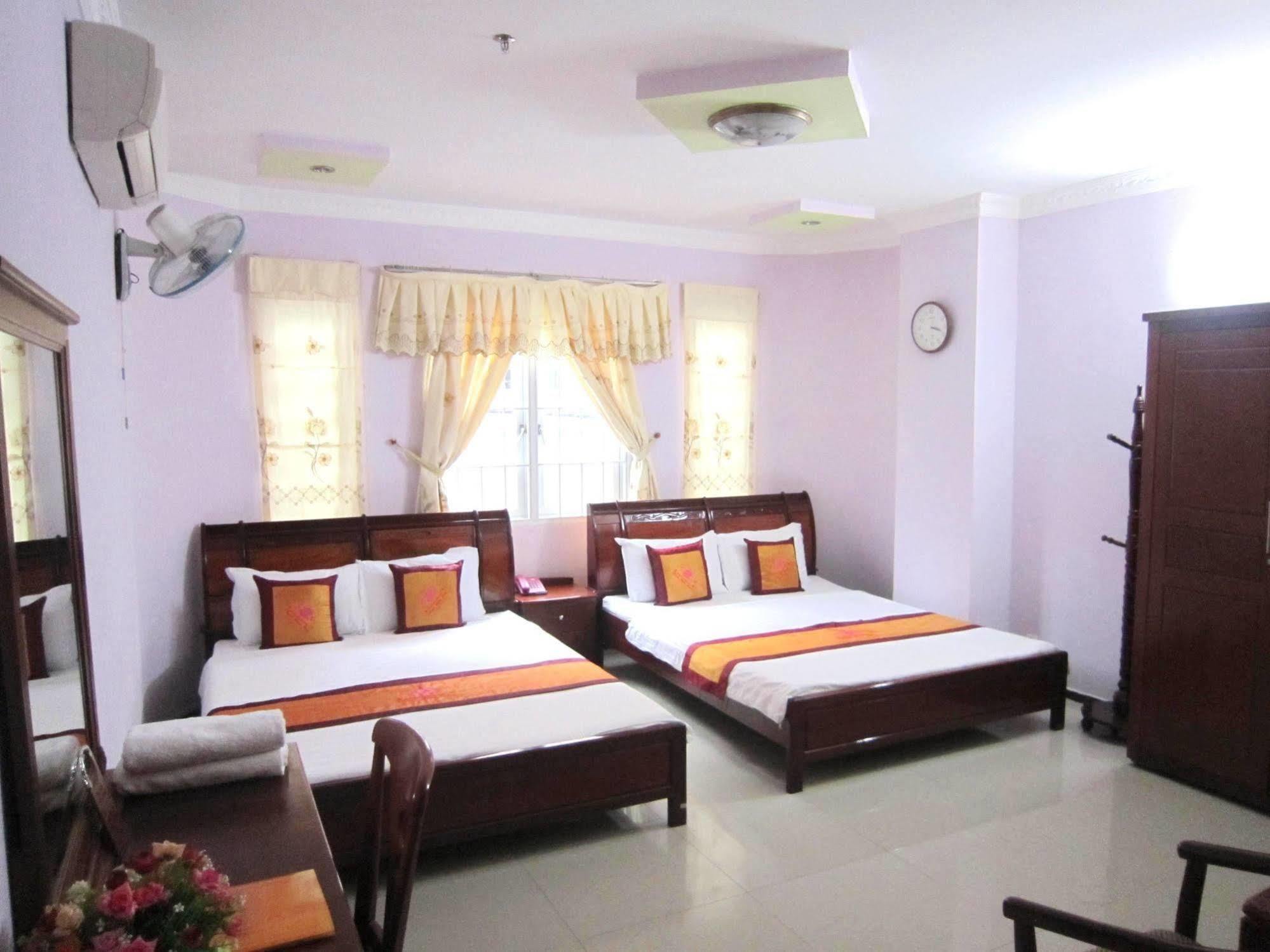 Thanh Hong Hotel Хошимін Екстер'єр фото