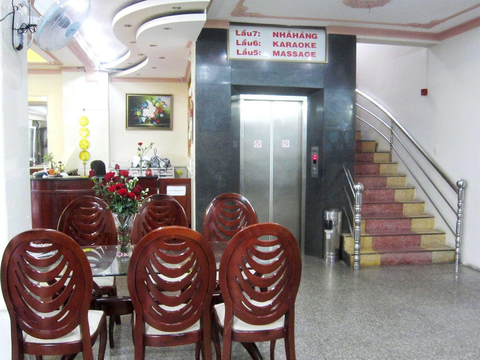 Thanh Hong Hotel Хошимін Екстер'єр фото