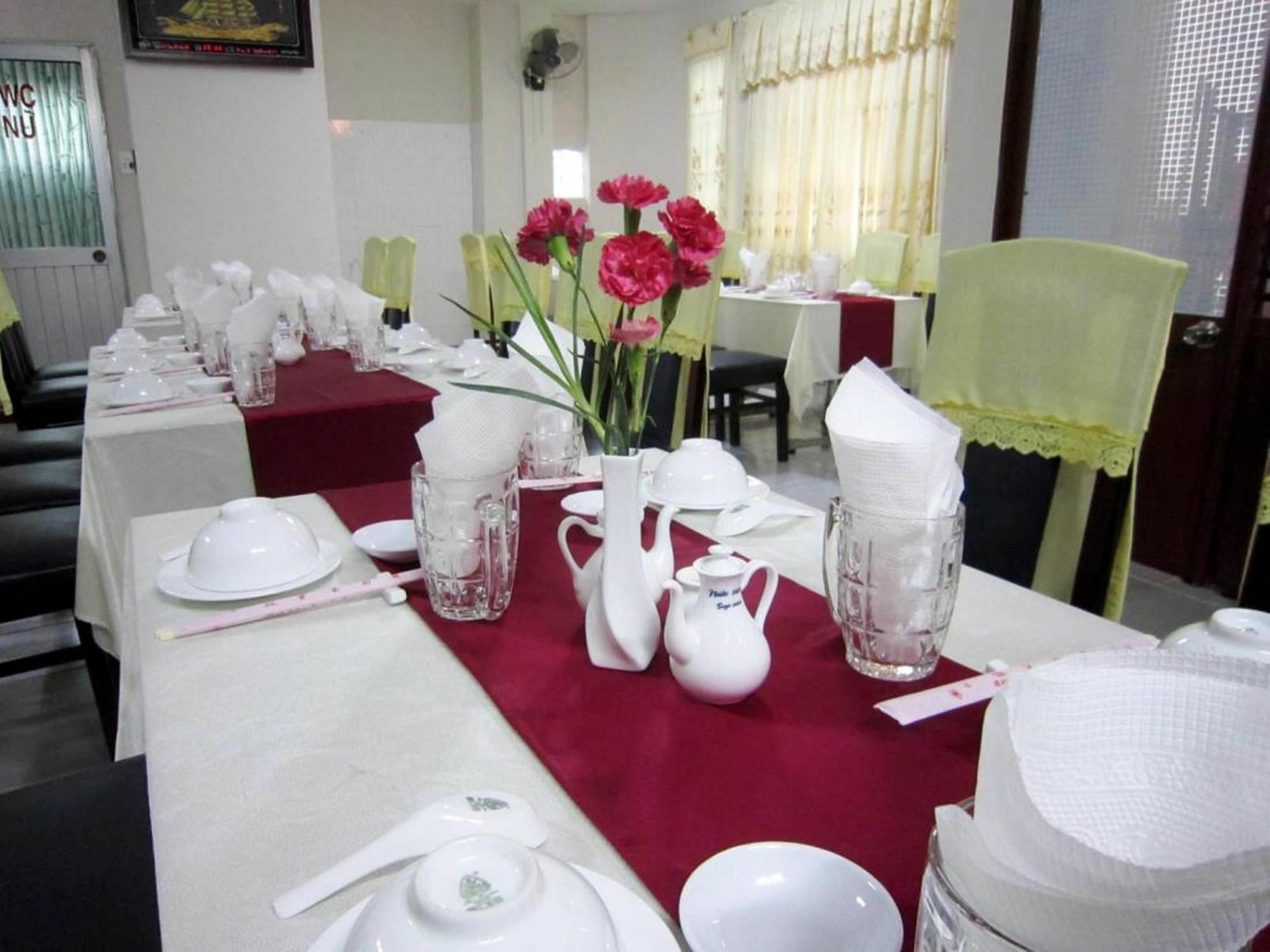 Thanh Hong Hotel Хошимін Екстер'єр фото